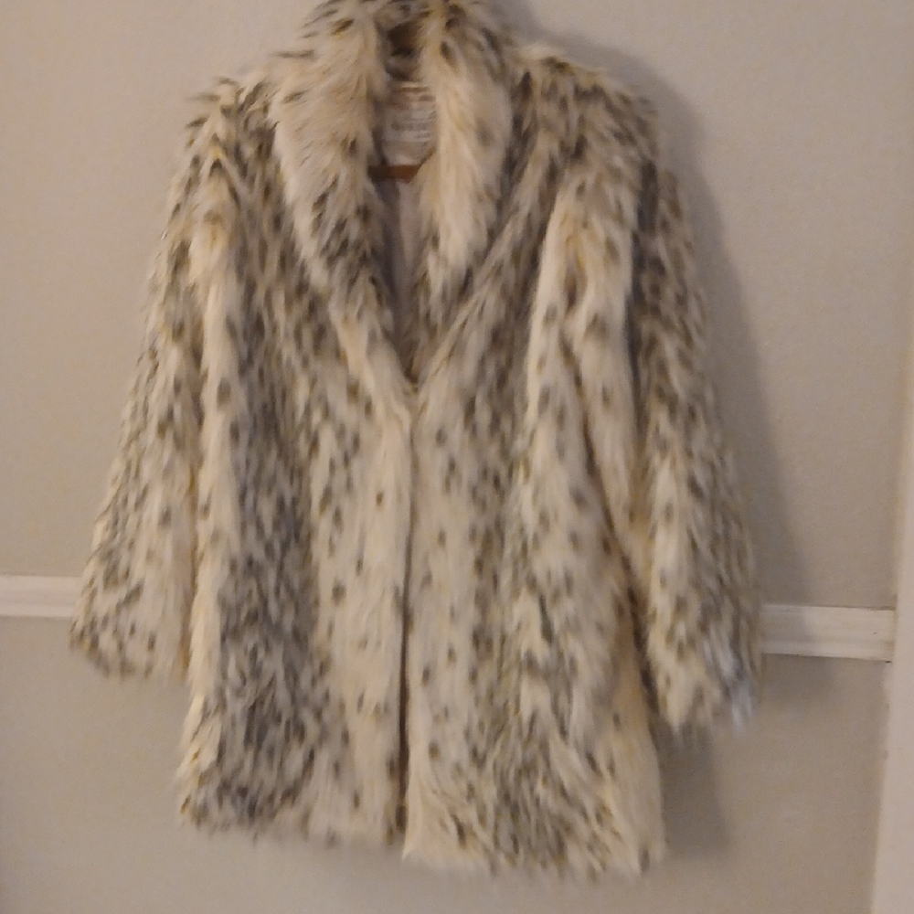 Fabulous Furs Faux Fur M Jacket - Cream and Black